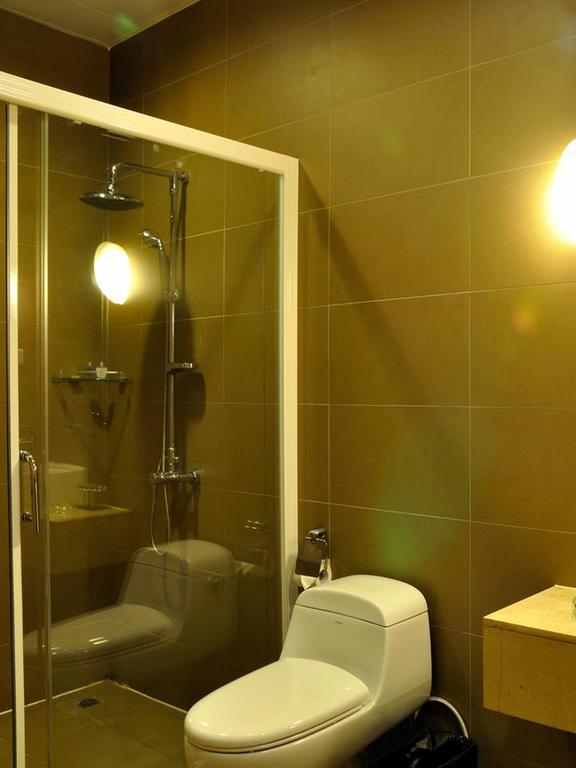 Vienna Hotel Guangzhou Shaheding Metro Station Bagian luar foto
