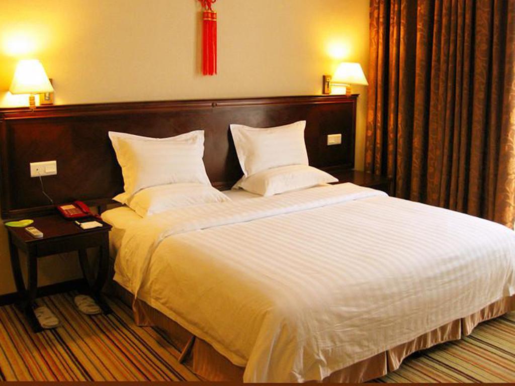 Vienna Hotel Guangzhou Shaheding Metro Station Bagian luar foto